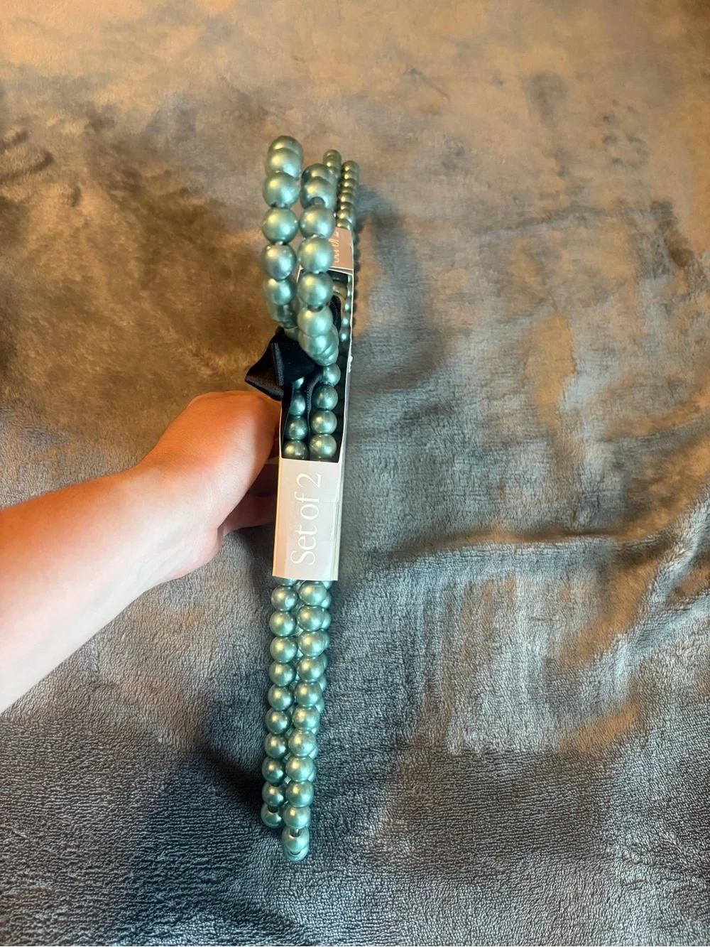 Set of 2 Pearl Hangers
